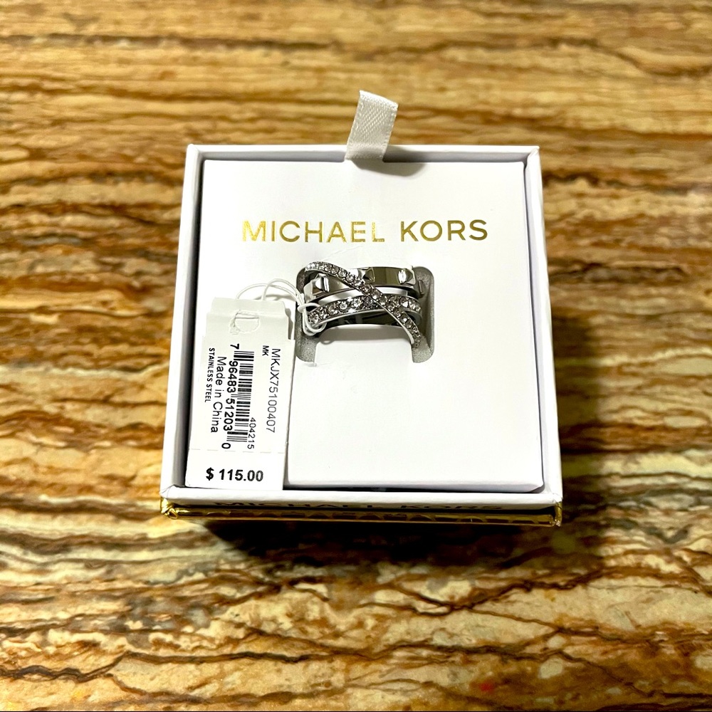 Michael Kors - Picture 3 of 3